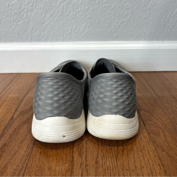 Skechers On The Go Walking Shoes Slip-Ins Hands Free Women’s Size 9 Gray - Picture 7 of 11